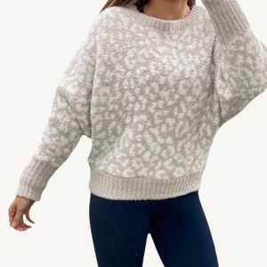 Leopard Print Sweater Beige & White